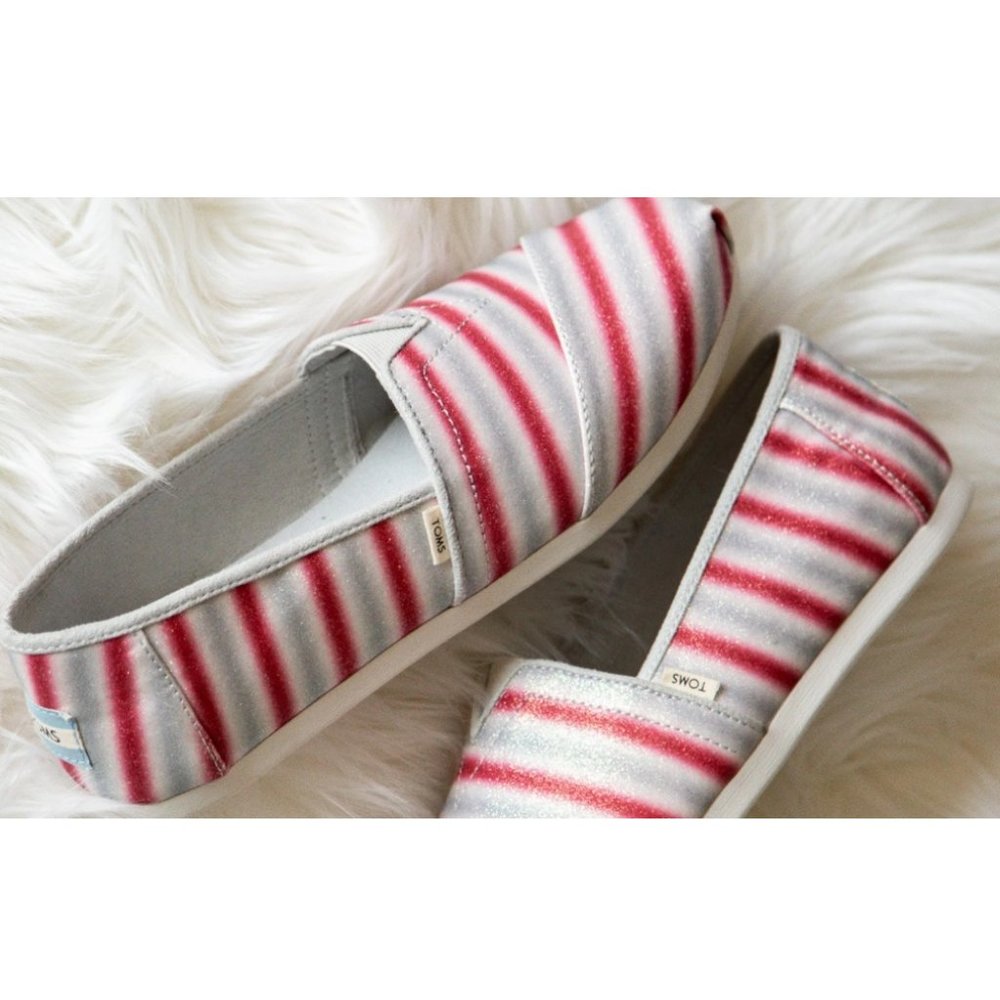 NEW TOMS Candy Cane Glitter Classics loafer - Picture 10 of 13